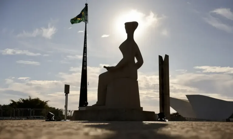 Sete em cada dez brasileiros têm dificuldade em conhecer seus direitos, revela pesquisa