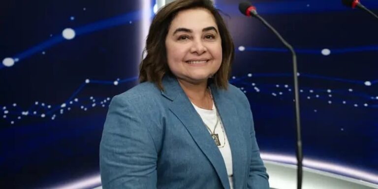 Maria do Carmo ganha destaque nas redes após debate ao Governo do Amazonas