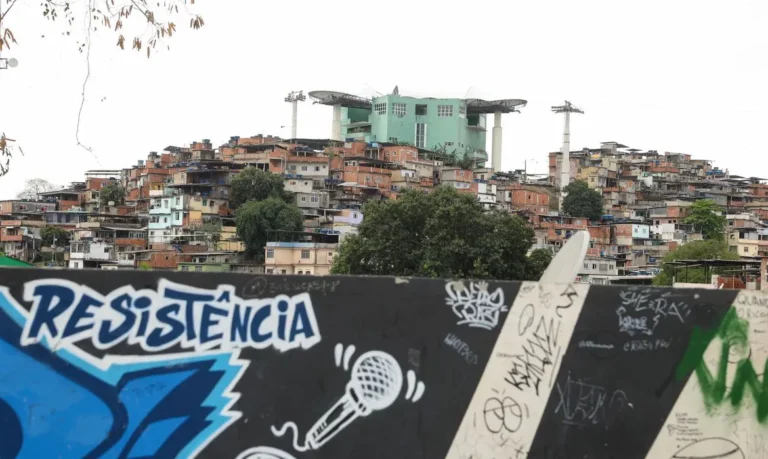 Educação e Oportunidades: O Que Moradores de Favelas Cariocas Priorizam nas Eleições